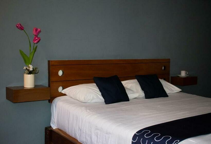 ファミリールーム, Capital O Hotel Casa Blanca