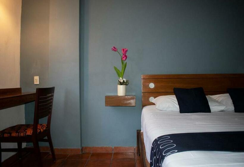 ファミリールーム, Capital O Hotel Casa Blanca