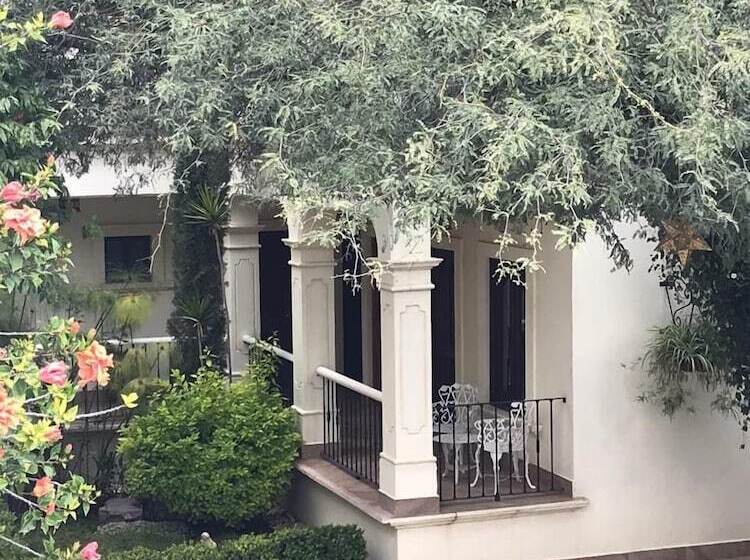 غرفة عائلية, Mariazel