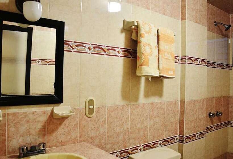 חדר סטנדרט שתי מיטות זוגיות, Posada Kenmar