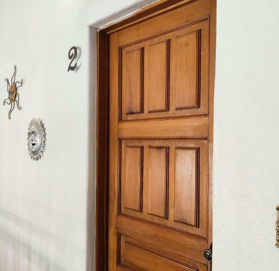 غرفة قياسية, Rancho La Joya