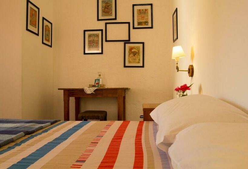 Habitación Estándar, Negrita Hostel