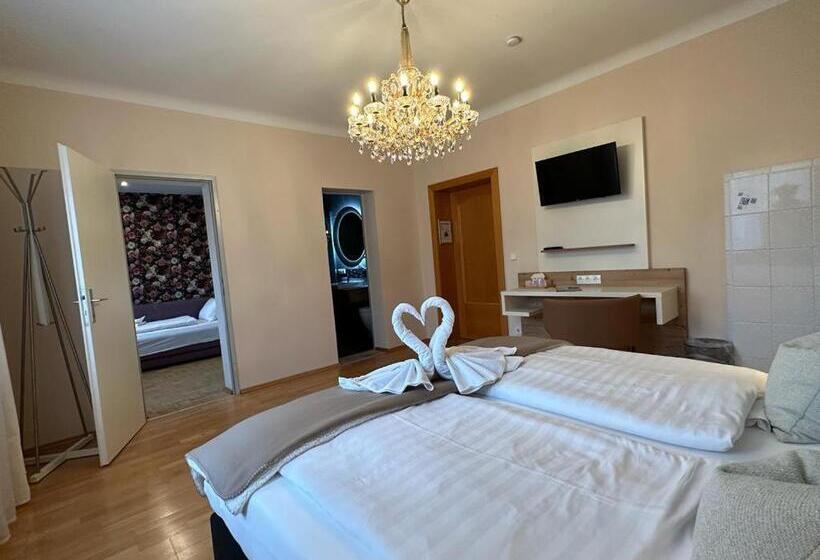Люкс, Pension Amelie