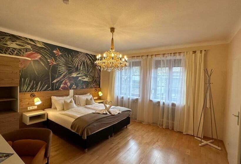 Люкс, Pension Amelie