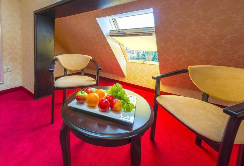 디럭스 룸, Franz Hotel&restaurant