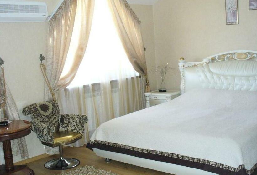 اتاق سوپریور, Strelets