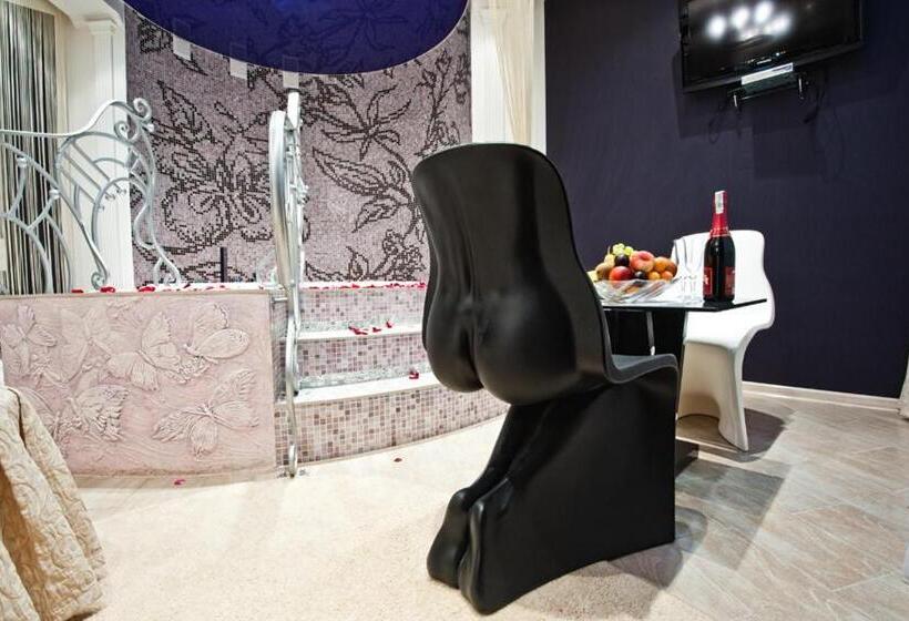 سوییت لوکس, Style
