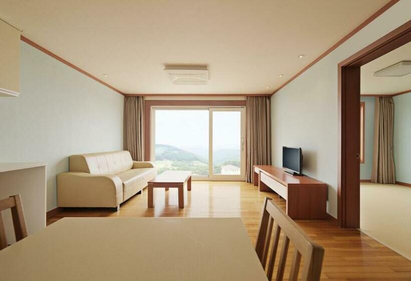 Вилла с 1 спальней и бассейном, Gyeongju Mauna Ocean Resort