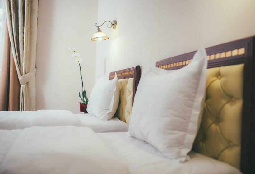 اتاق استاندارد, Svityaz Resort
