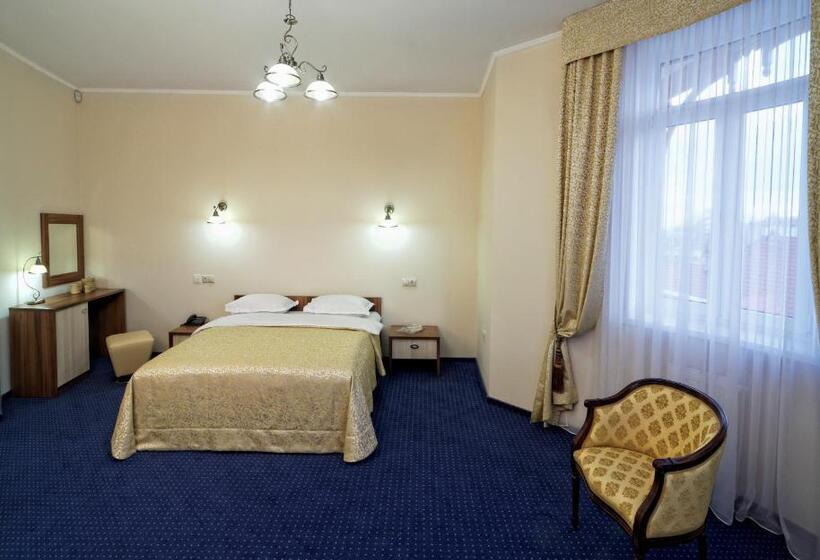 سوییت جونیور, Svityaz Resort