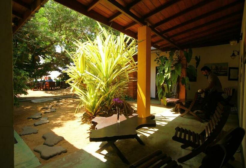 Номер Стандарт, Tartaruga Beach Unawatuna