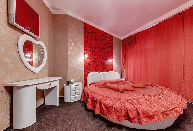 سوییت, Venecia Hotel & Spa