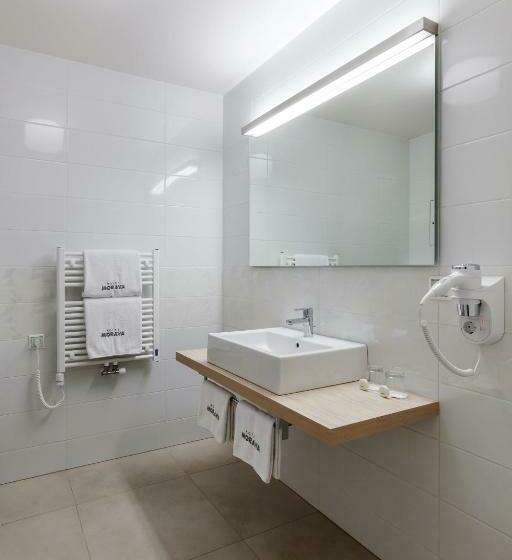اتاق استاندارد با تخت بزرگ, Morava