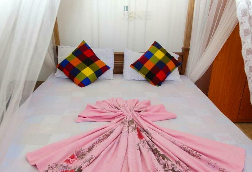 اتاق لوکس, Pearl Resort Mirissa