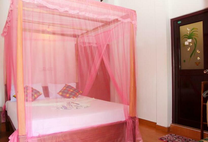 اتاق لوکس, Pearl Resort Mirissa