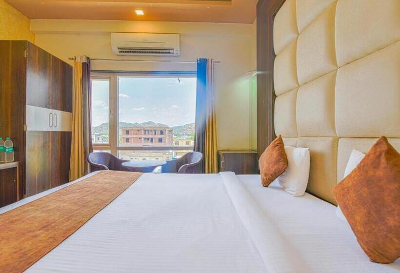 豪华房间, Mangal Residency Rooftop Pool