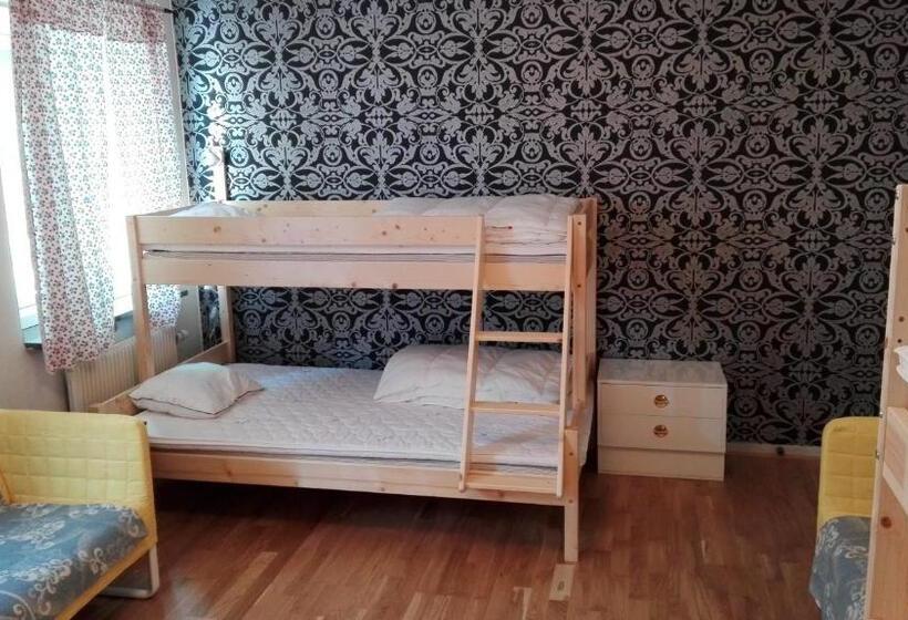 غرفة عائلية حمام مشترك, Kristinebergs Bed & Breakfast
