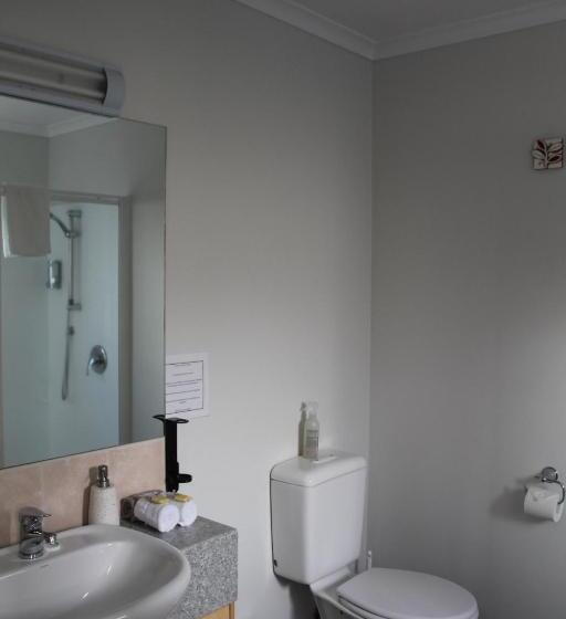 Студия Стандарт, Asure Kaimai View Motel