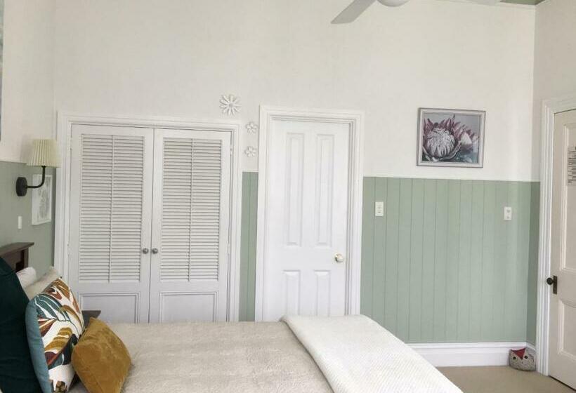Стандартный Номер Кровать Кинг, Chelsea House Bed & Breakfast