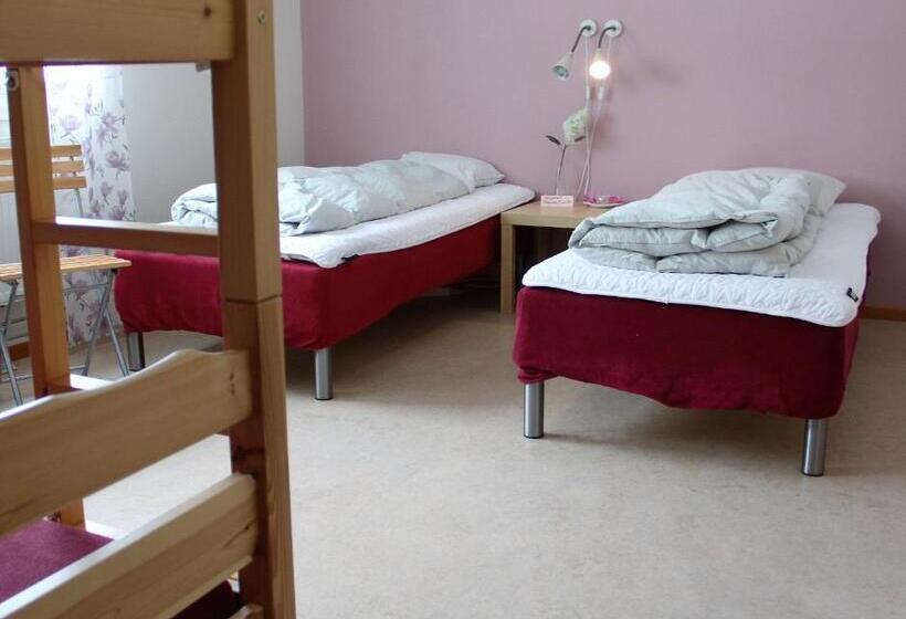 Номер Стандарт Четырехместный Совместный Санузел, Hällefors Vandrarhem Hostel & Kanotcenter