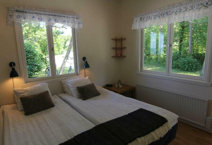 Standard Room, Snäck Annex