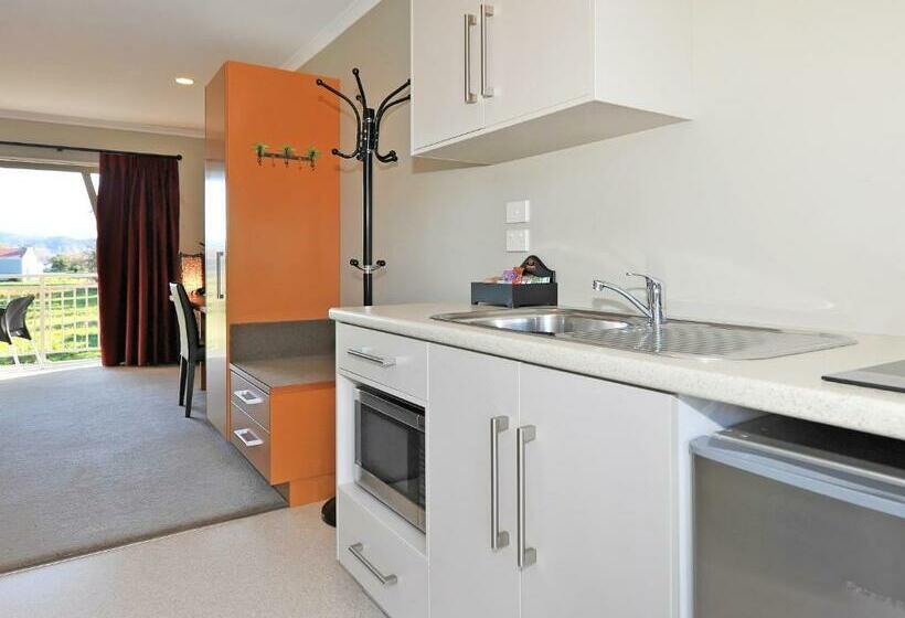 Студия Стандарт, Mohua Motels