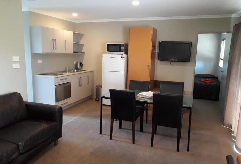 Апартаменты 2 Спальни, Mohua Motels