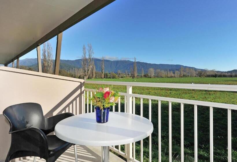 Студио Стандарт с Балконом, Mohua Motels