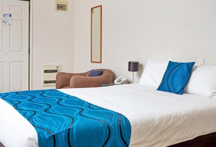 Студия Deluxe, Barringtons Motor Lodge