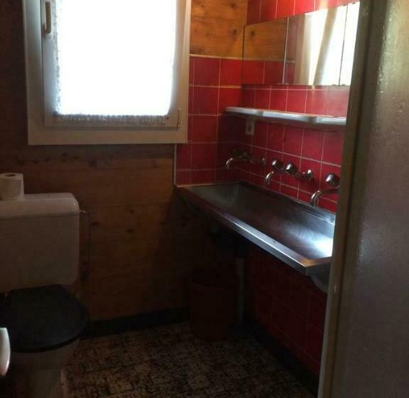 バス共有のスタンダードルーム, Gruppenhaus Rosy   Hostel