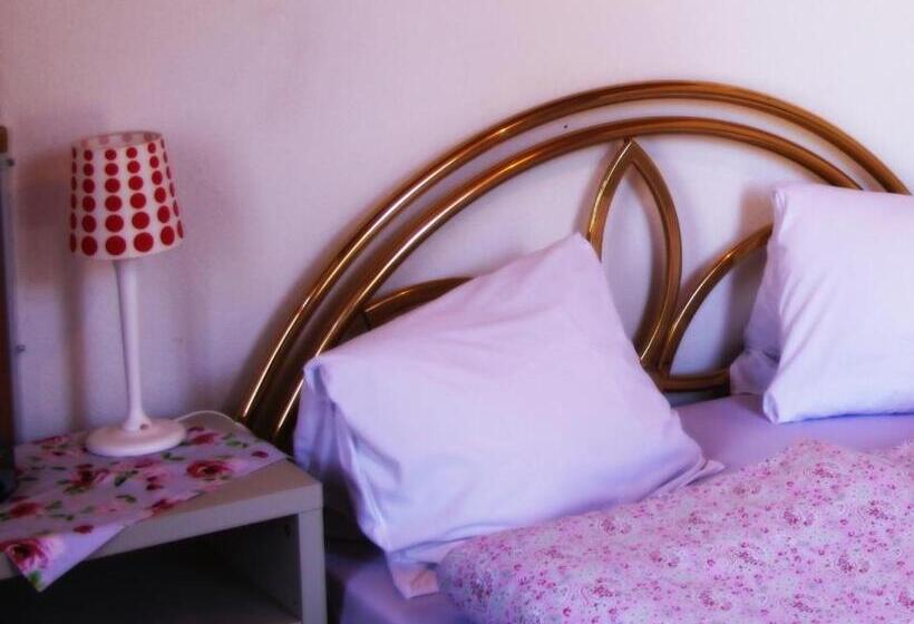 غرفة قياسية حمام مشترك, Basicrooms