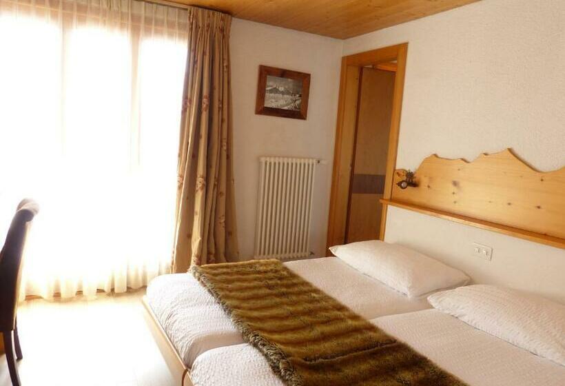 اتاق استاندارد با چشم‌انداز, Ermitage Verbier