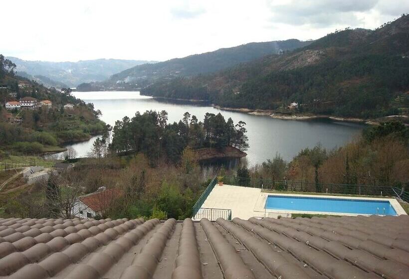 Студия Стандарт, Lagoa Azul Do Geres