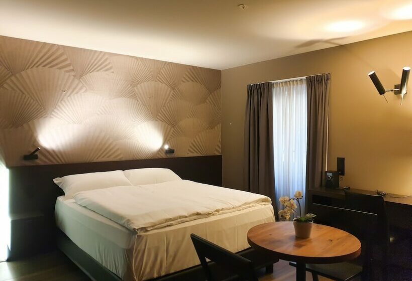 سوییت لوکس, San Carlo Suite