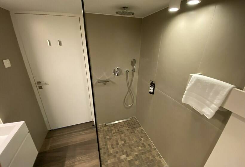 سوییت لوکس, San Carlo Suite