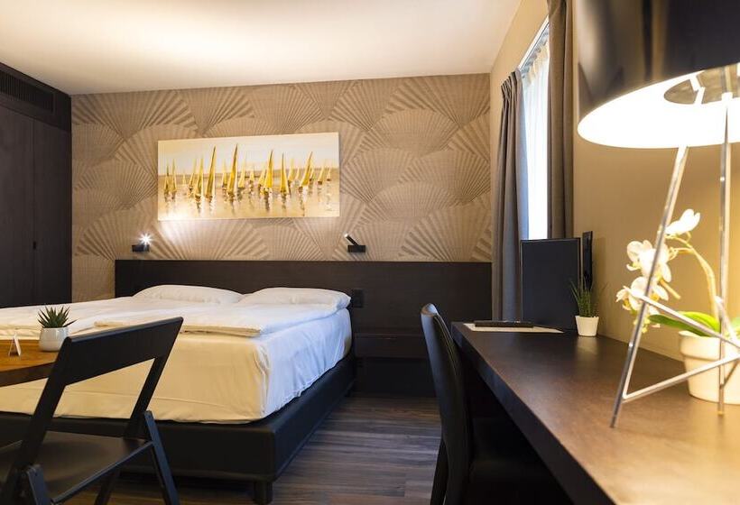 سوییت لوکس, San Carlo Suite