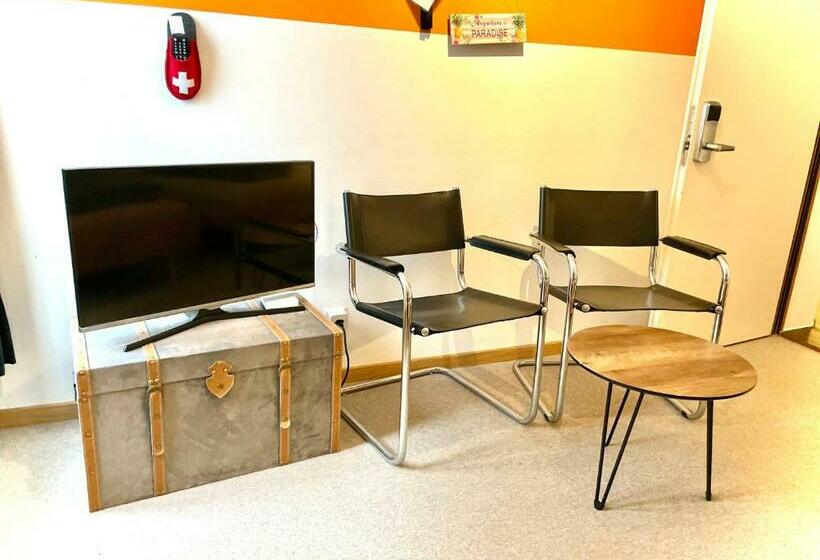 Номер Стандарт Трехместный, Viva Hostel