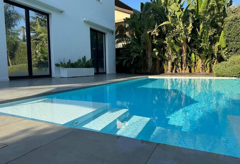 اتاق لوکس, Dimoro Luxury Rooms In Sicily