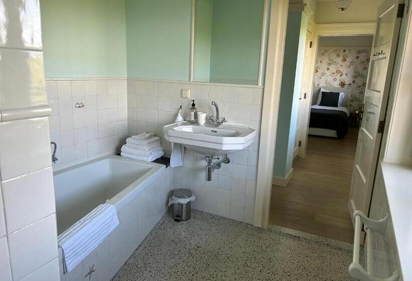 Номер Deluxe Вид на Море, Villa Nieuwland B&b