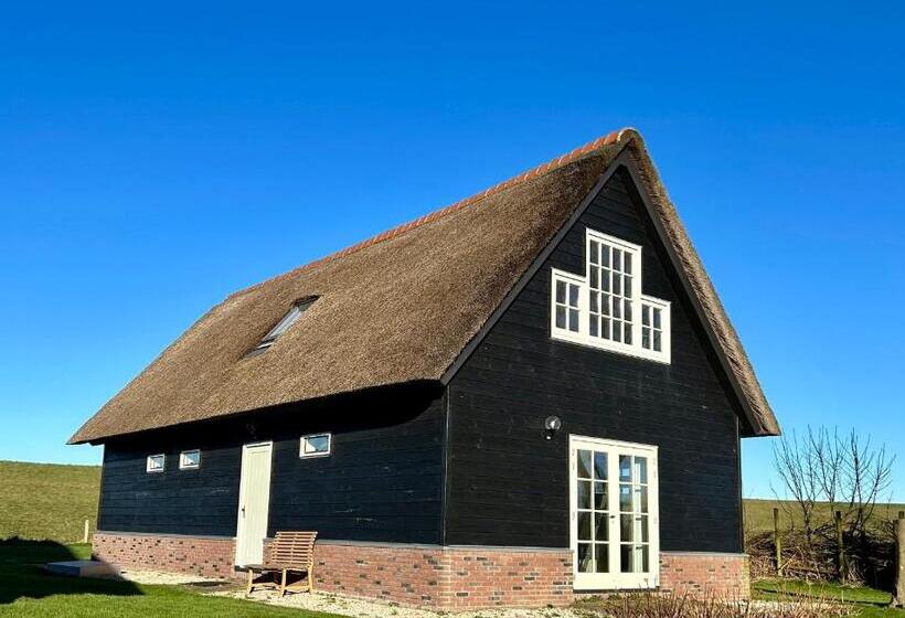 Дом 1 Спальня, Villa Nieuwland B&b