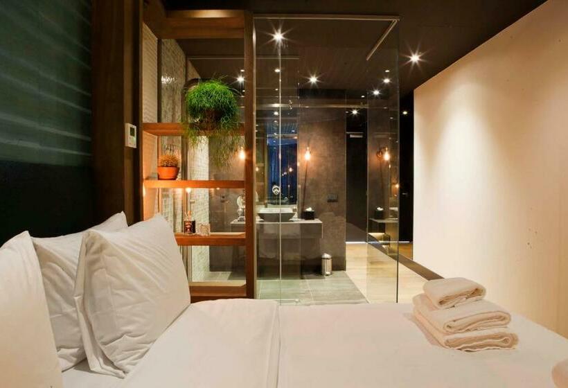 Люкс Повышенной Комфортности, Manzo's Suites