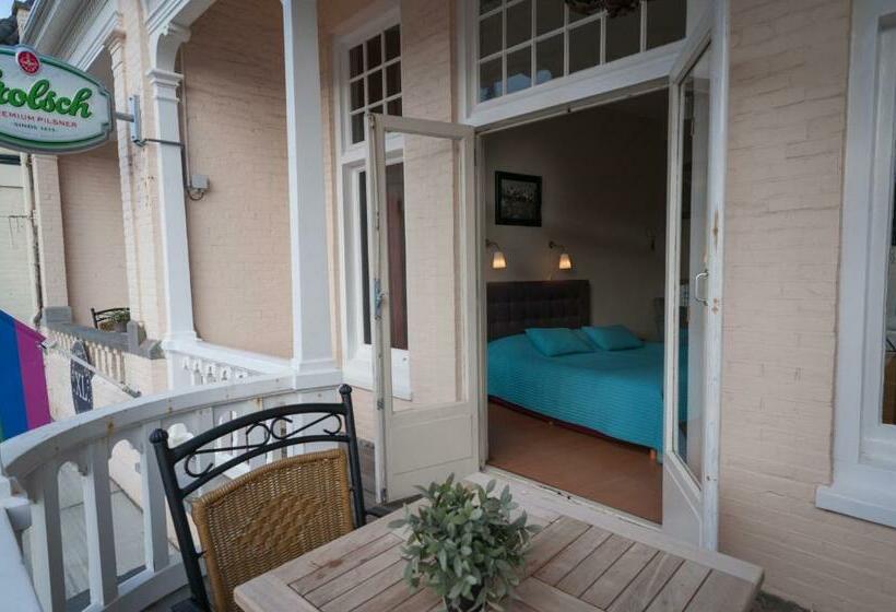 اتاق استاندارد با بالکن, Grand Cafe Deight