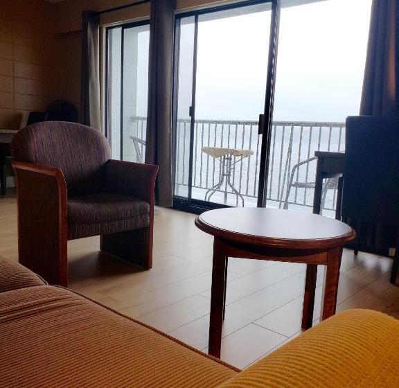 استودیوی استاندارد با تخت دو نفره بزرگ, Above Tide Motel