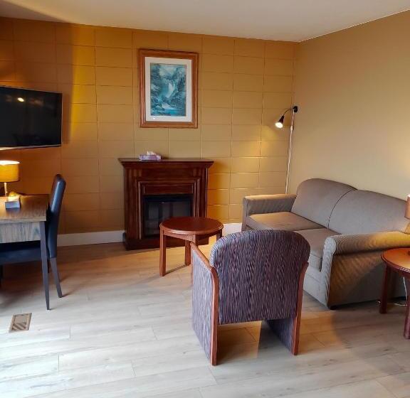 استودیوی استاندارد با تخت دو نفره بزرگ, Above Tide Motel