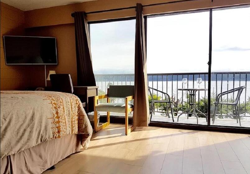 クイーンサイズベッドのスイートルーム, Above Tide Motel