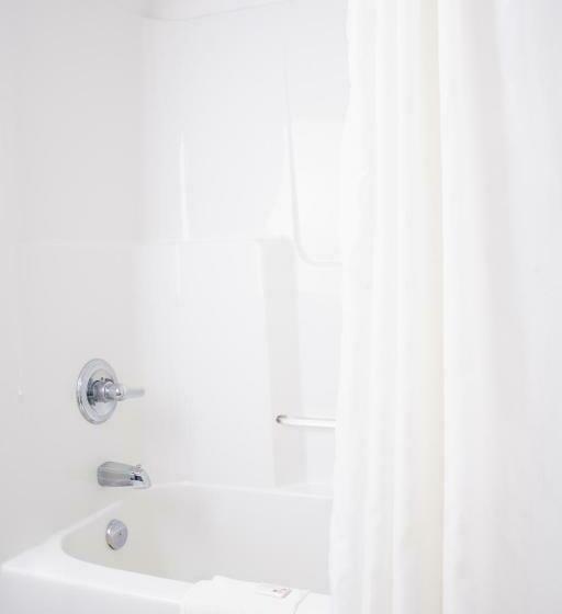 Люкс Повышенной Комфортности, Country Club Inn
