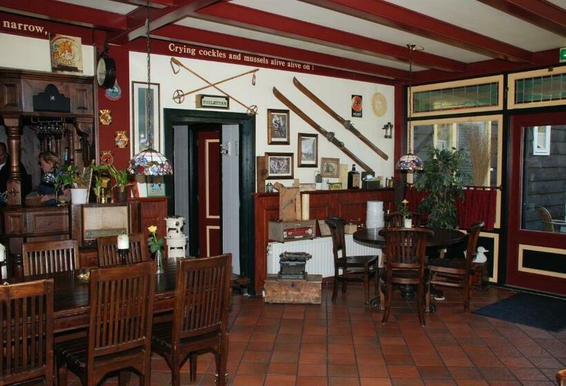 Номер Комфорт, Motel Oostvoorne