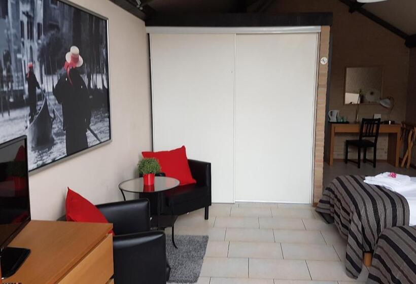 Номер Комфорт, Motel Oostvoorne
