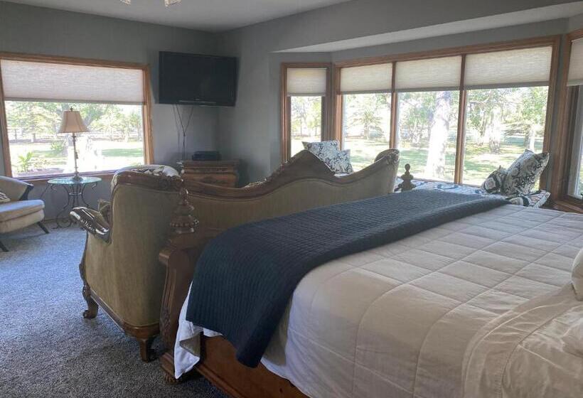 غرفة قياسية سرير كينج, Rolling Hills Country Resort Bed And Breakfast