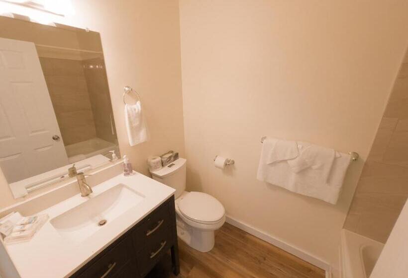 غرفة قياسية, Silverwood Motel